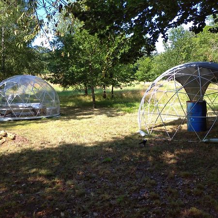 Voyage Spatio-Temporel Poussanges Zewnętrze zdjęcie